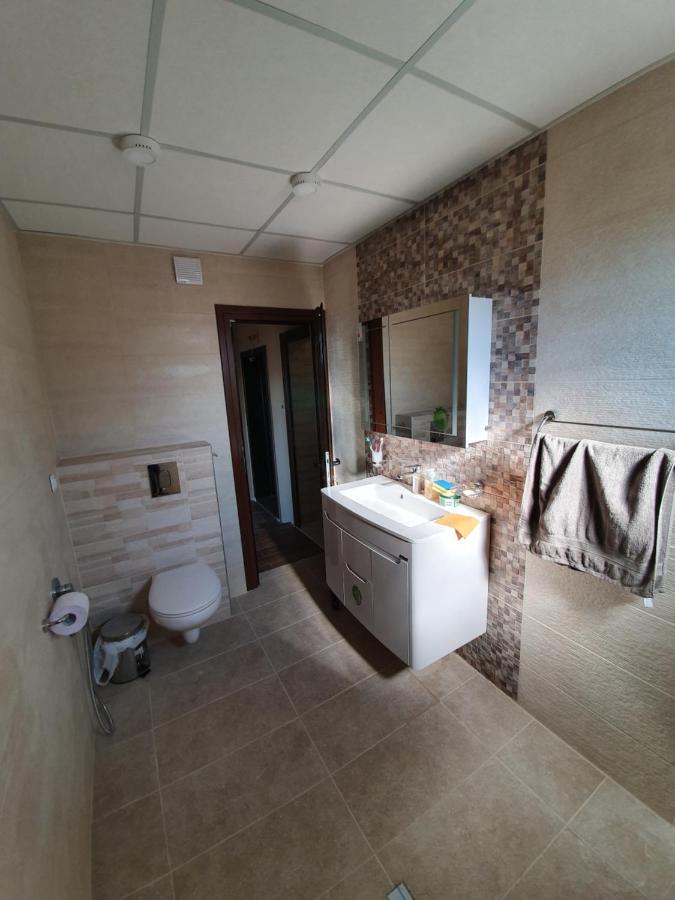 בלאגובגראד Sunny Apartment מראה חיצוני תמונה
