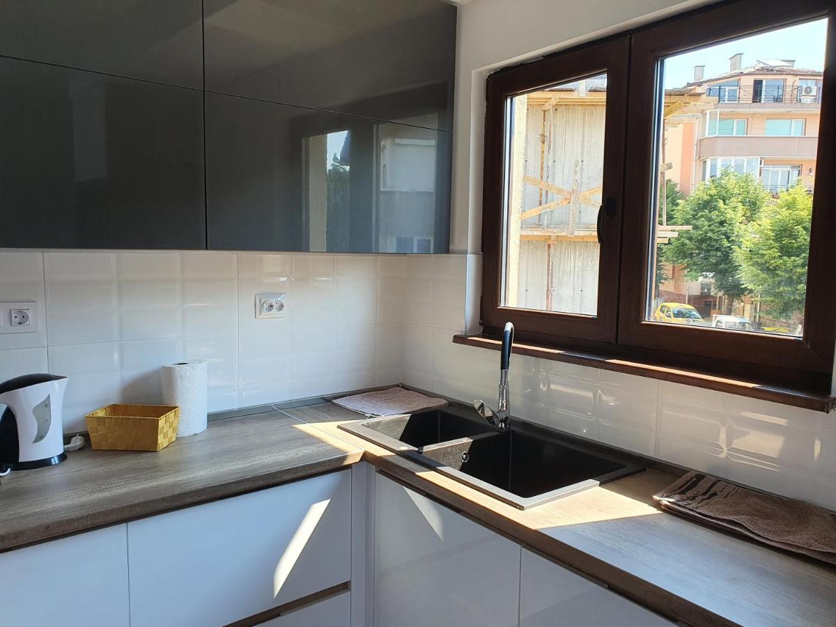 בלאגובגראד Sunny Apartment מראה חיצוני תמונה
